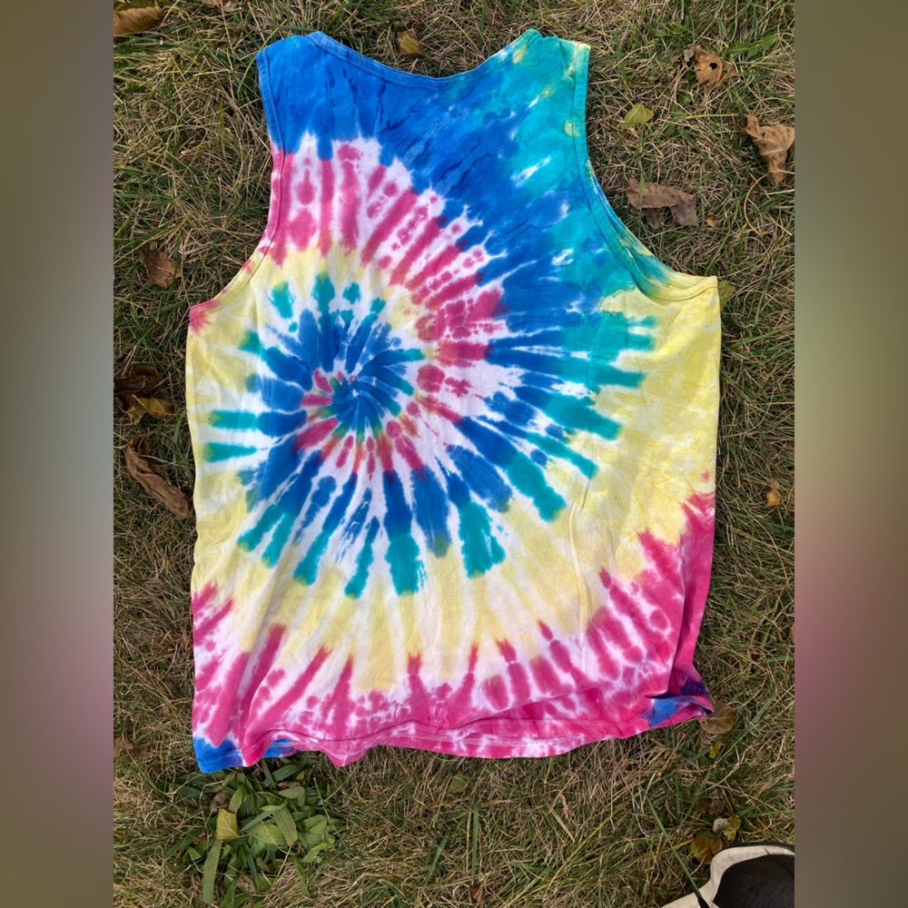 GAY IS HERE TO SLAY TANK TOP TIE DYE L - Picture 2 of 3